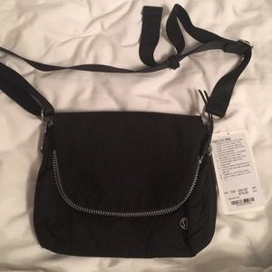 Lulu lemon purse